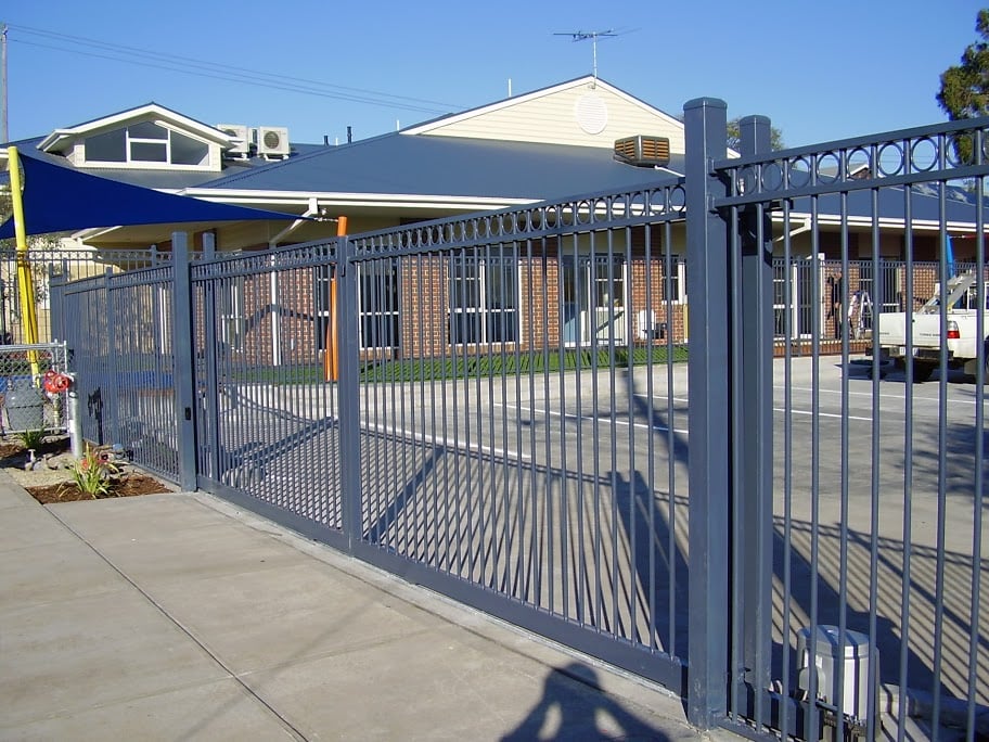 automatic electric cantilever gates Melbourne - Haven Fencing