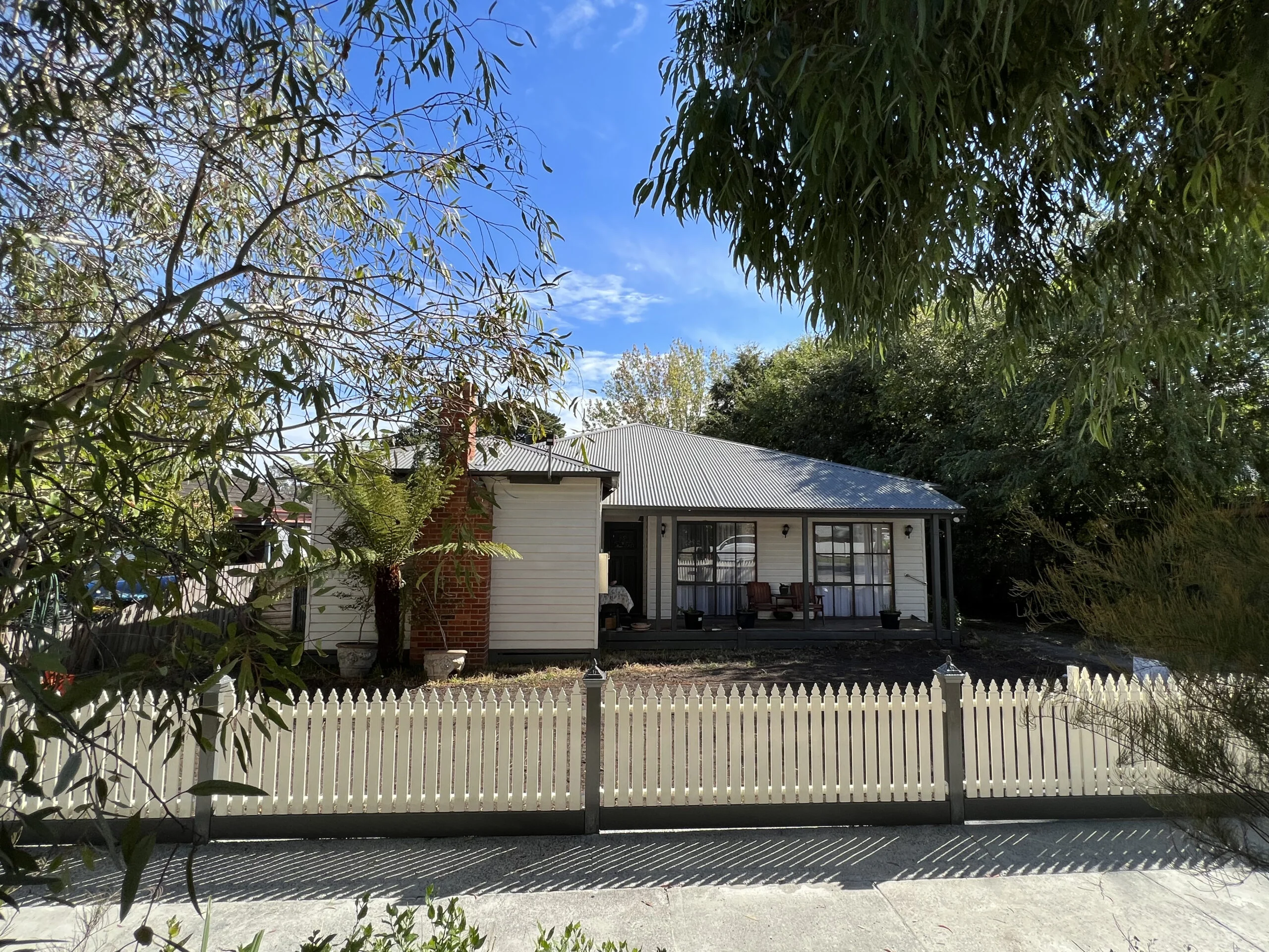 boronia windsor steel picket fence powdercoated 3